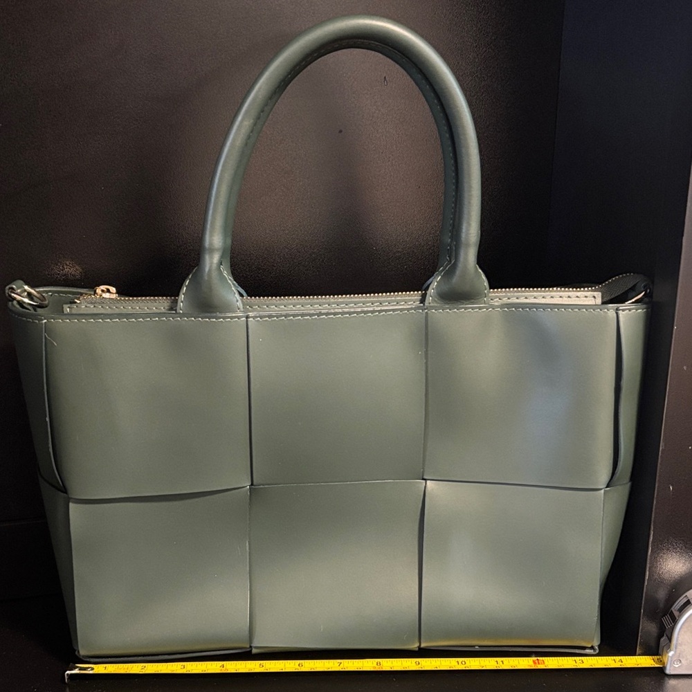 Valentina Fiore Woven Green Leather Tote Bag